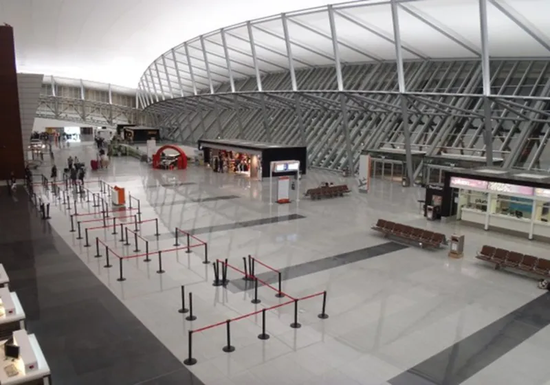 Ingnova Ingeniería - Nueva Terminal del Aeropuerto Internacional de Carrasco